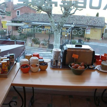 Hotel La Bonne Auberge موستيه سانت ماري المظهر الخارجي الصورة