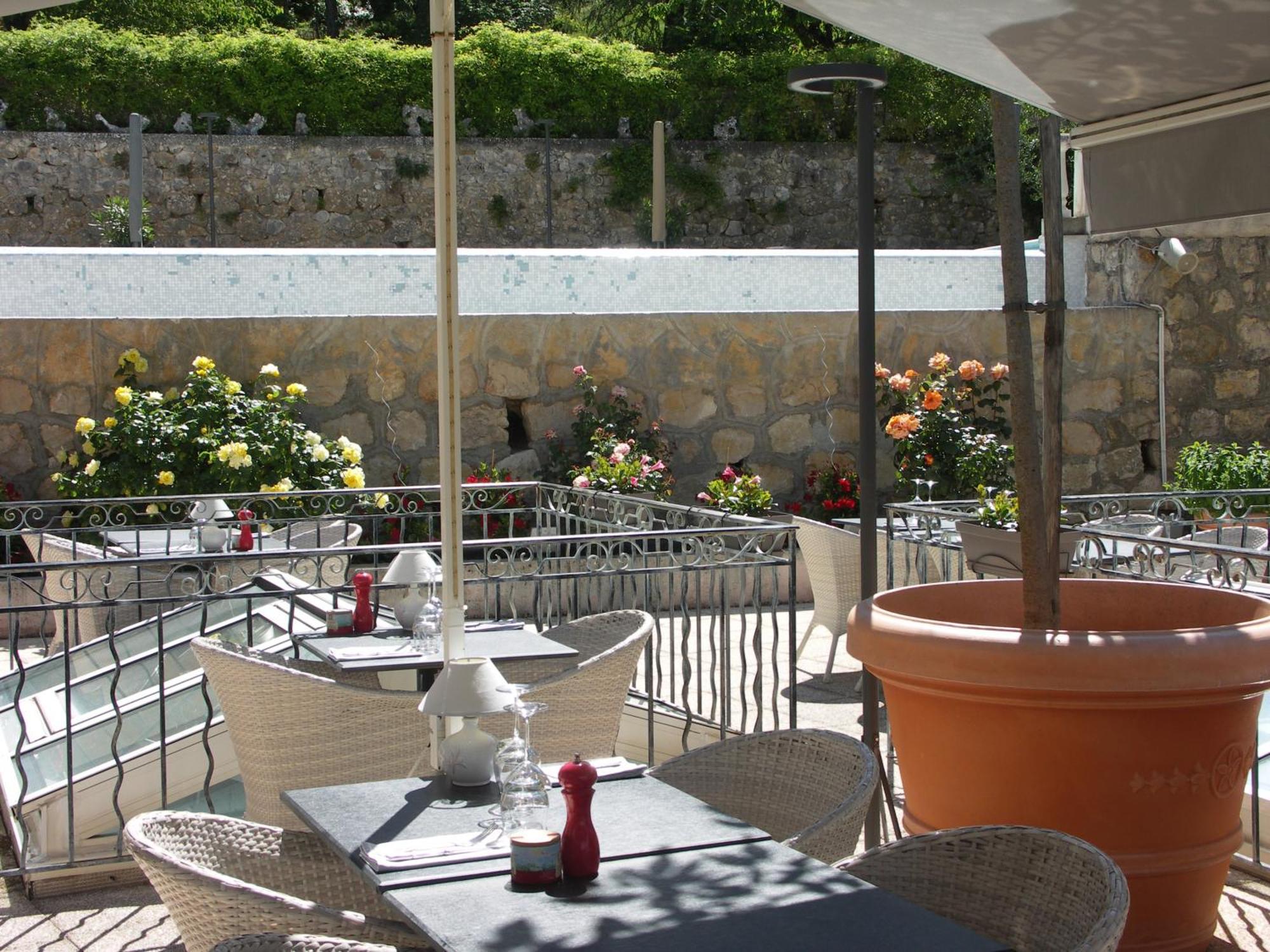 Hotel La Bonne Auberge موستيه سانت ماري المظهر الخارجي الصورة